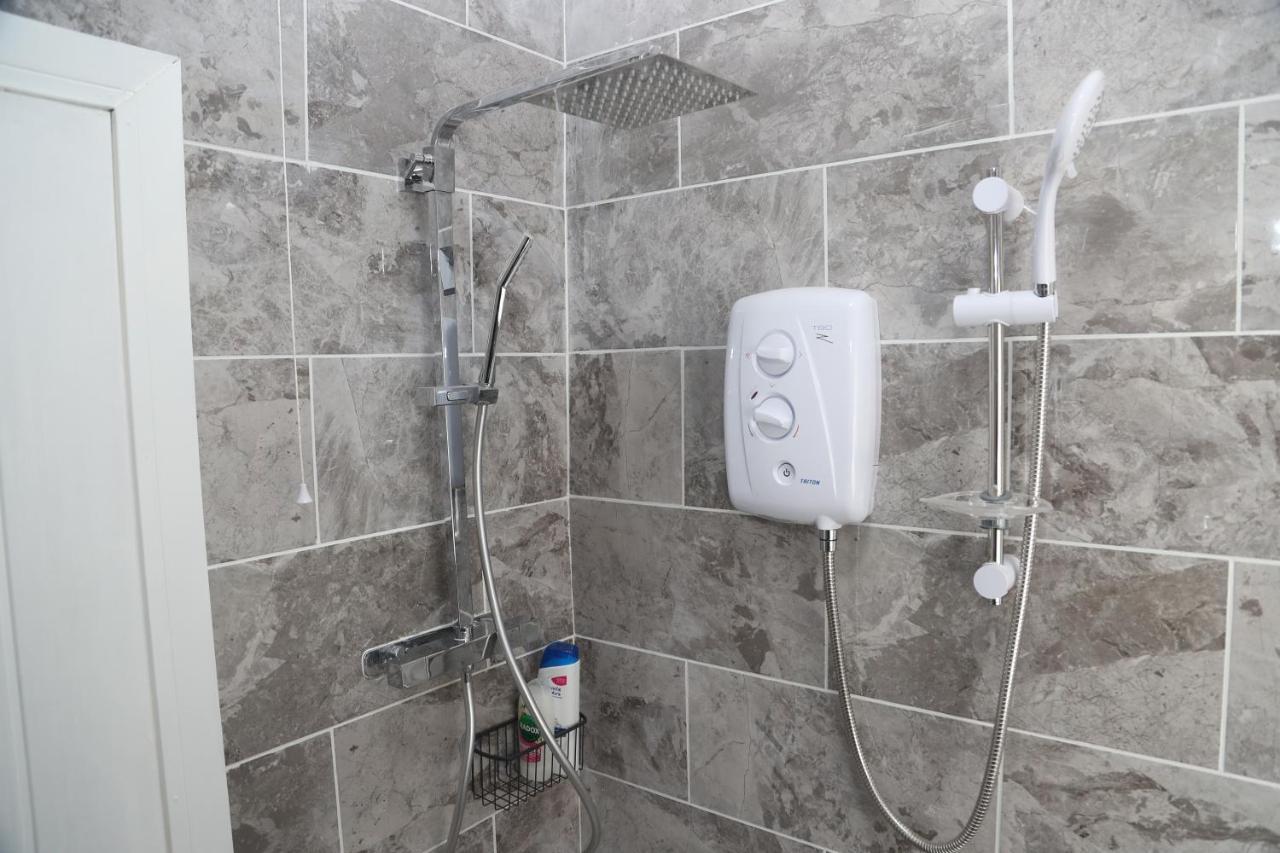 Homely 1-Bed Apartment In Birmingham Bagian luar foto